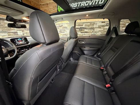 Used 2021 Nissan Rogue SL w/ Premium Package image 29