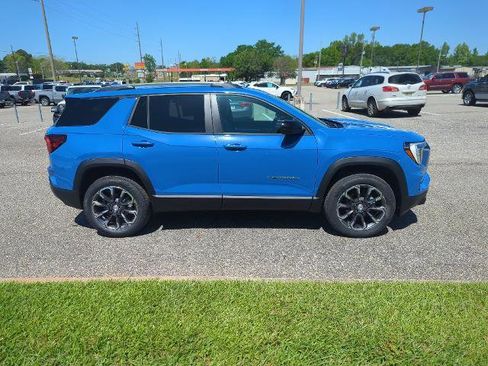 New 2025 GMC Terrain Elevation w/ Elevation Premium Package image 7