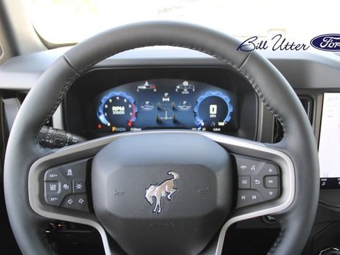 New 2026 Ford Bronco Badlands AWD/4WD image 17