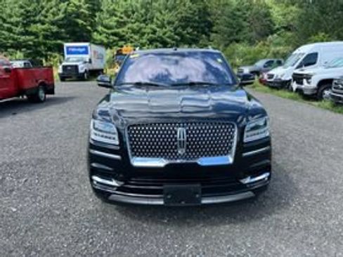 Used 2019 Lincoln Navigator Reserve AWD/4WD image 3