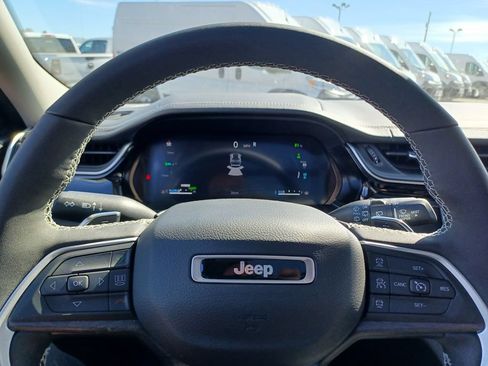 Used 2022 Jeep Grand Cherokee Limited 4xe AWD/4WD image 29
