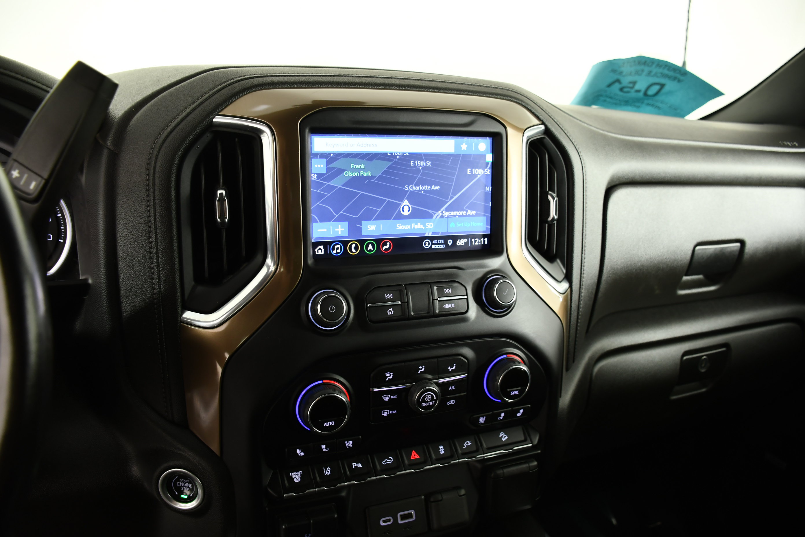 Used 2022 Chevrolet Silverado 3500 High Country w/ Safety Package II AWD/4WD image 27