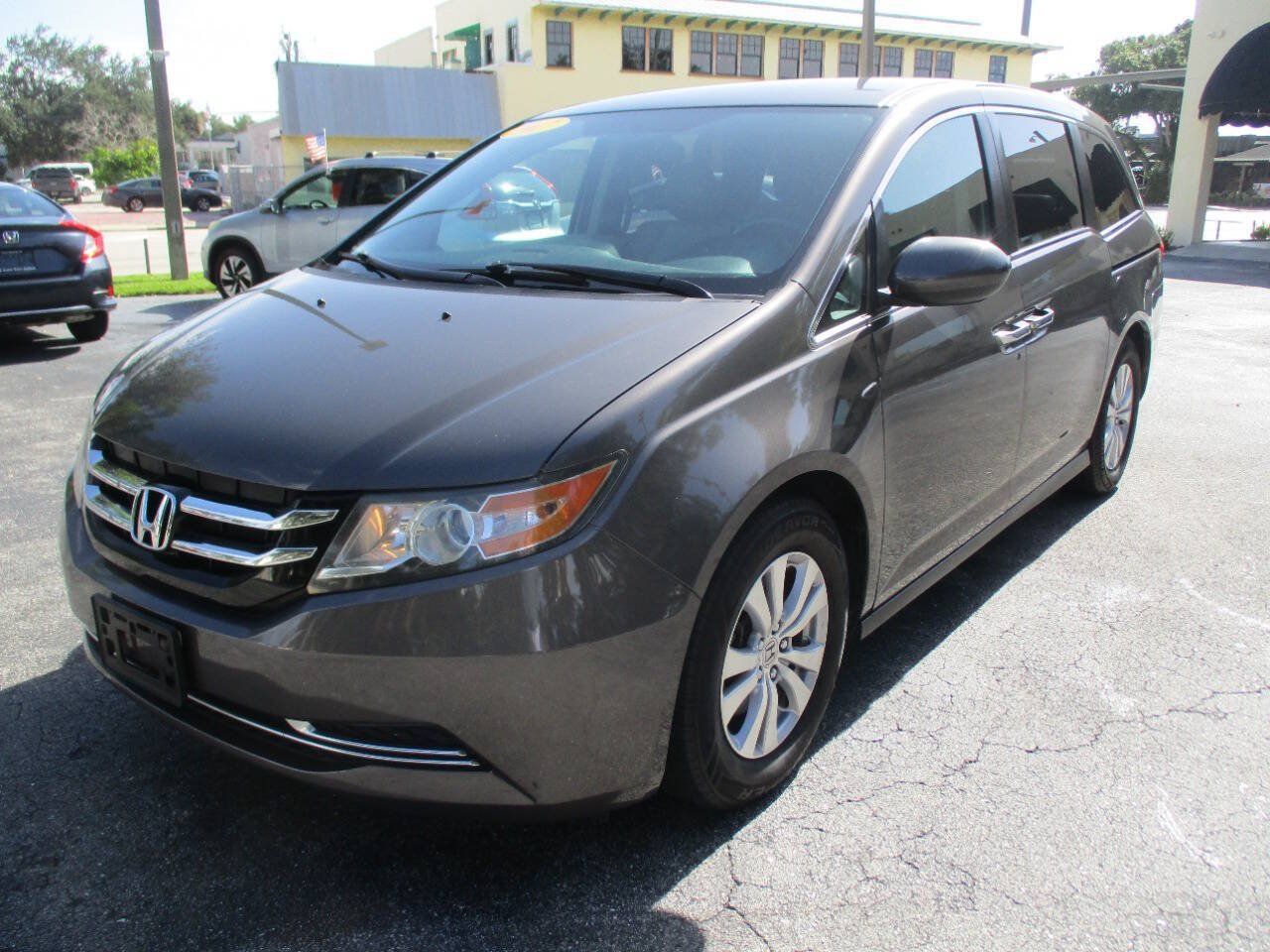 Used 2017 Honda Odyssey EX image 4