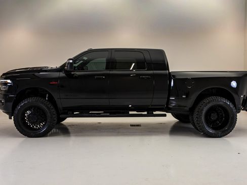Used 2026 RAM 3500 Laramie w/ Night Edition AWD/4WD image 6