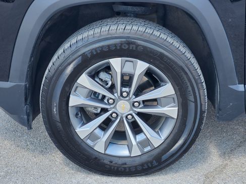 Used 2025 Chevrolet Equinox LT w/ Convenience Package II FWD image 10