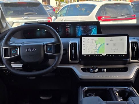 New 2026 Ford Expedition Max Active image 10