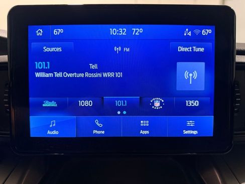 Used 2022 Ford Explorer XLT image 20