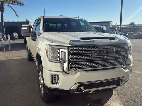 Used 2023 GMC Sierra 2500 Denali w/ Technology Package image 3