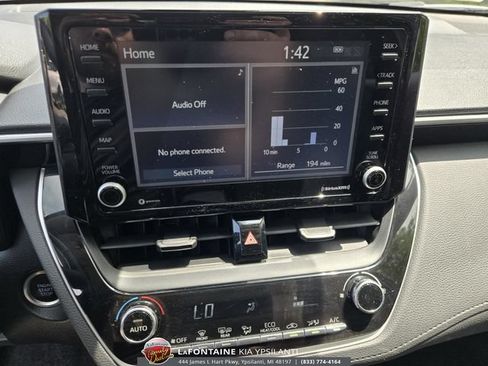 Used 2022 Toyota Corolla Cross LE w/ Moonroof Package AWD/4WD image 24