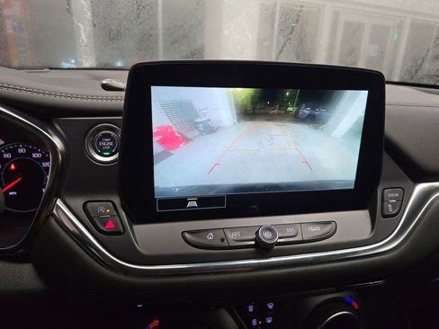 Used 2025 Chevrolet Blazer LT FWD image 22