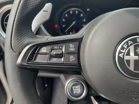 New 2025 Alfa Romeo Stelvio Sprint AWD/4WD image 28