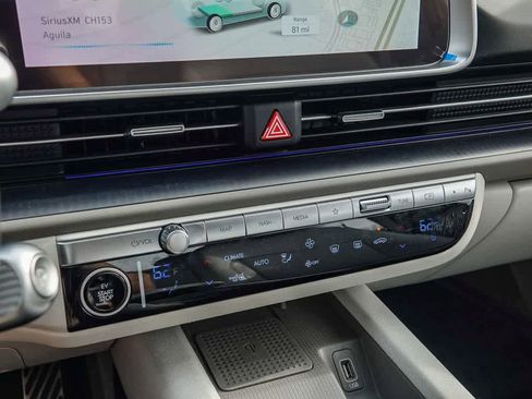 Used 2024 Hyundai Ioniq 6 Limited image 23