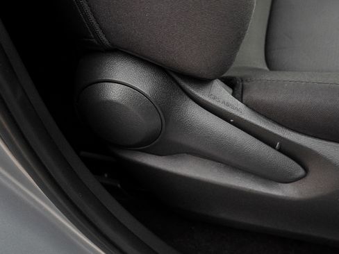 Certified 2025 Toyota RAV4 XLE AWD/4WD image 25