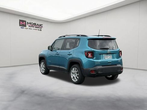 Used 2022 Jeep Renegade Latitude w/ Convenience Group AWD/4WD image 7