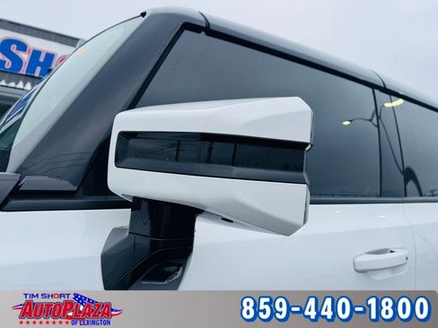 Used 2025 GMC Hummer EV 2X image 16