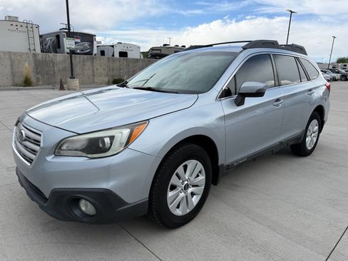 Used 2017 Subaru Outback 2.5i Premium AWD/4WD image 7