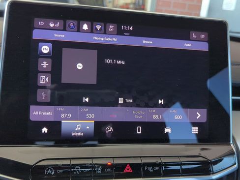 Used 2022 Jeep Compass Limited w/ Sun and Sound Group AWD/4WD image 24