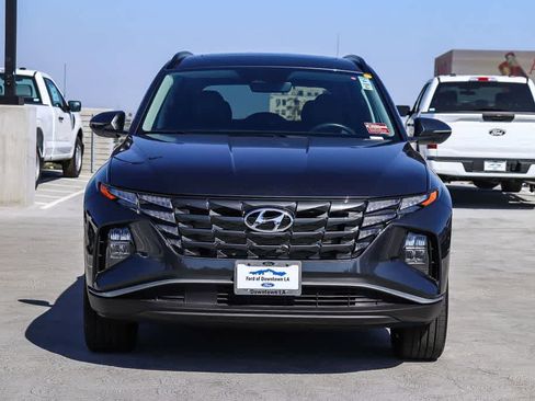 Used 2023 Hyundai Tucson SEL w/ Convenience Package AWD/4WD image 2