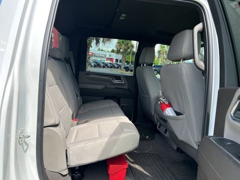 Used 2024 Chevrolet Silverado 2500 LT image 35