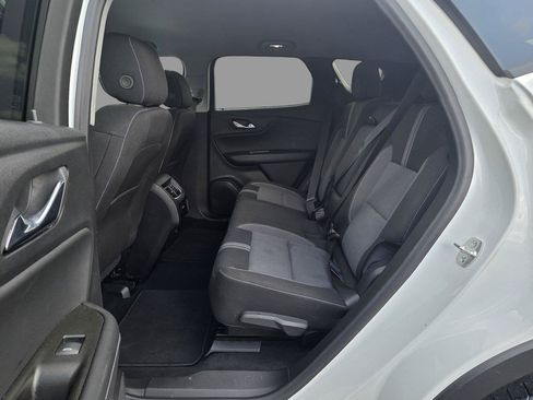 Used 2025 Chevrolet Blazer LT FWD image 28