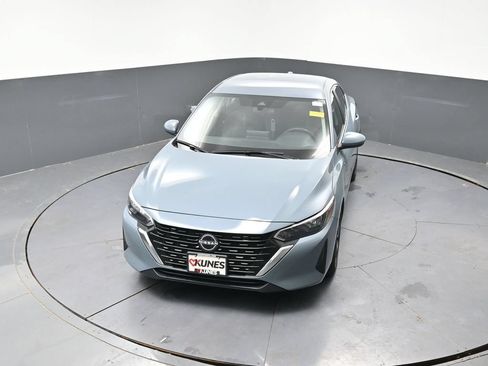 Used 2024 Nissan Sentra SV FWD image 42