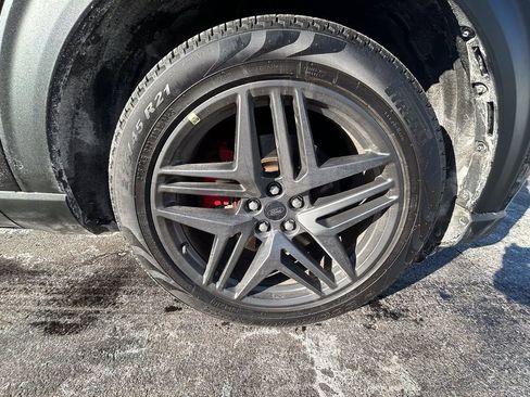 Certified 2025 Ford Explorer ST AWD/4WD image 12