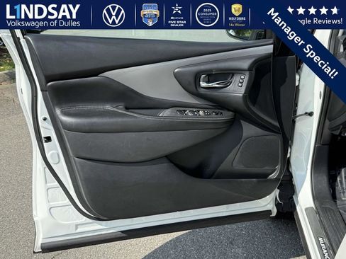 Used 2021 Nissan Murano SL w/ SL Moonroof Package image 8