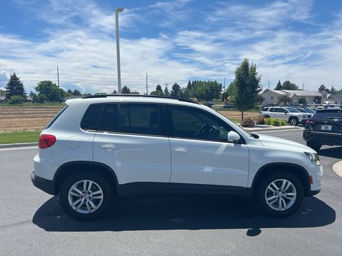 Used 2016 Volkswagen Tiguan S AWD/4WD image 5