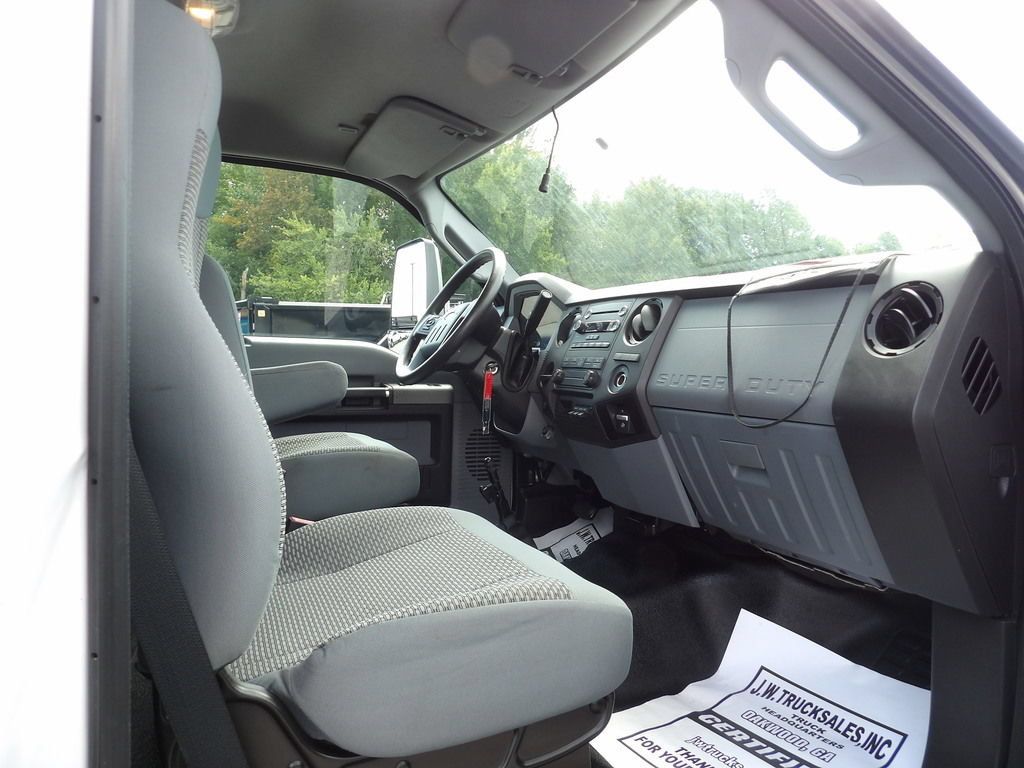 Used 2017 Ford F650 2WD Regular Cab Super Duty image 23