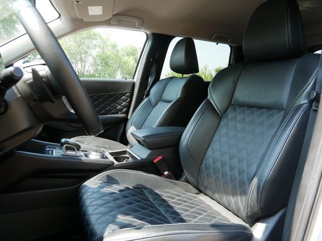 Used 2024 Mitsubishi Outlander SEL AWD/4WD image 10