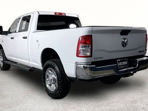 Used 2024 RAM 2500 Tradesman w/ Chrome Appearance Group AWD/4WD image 17