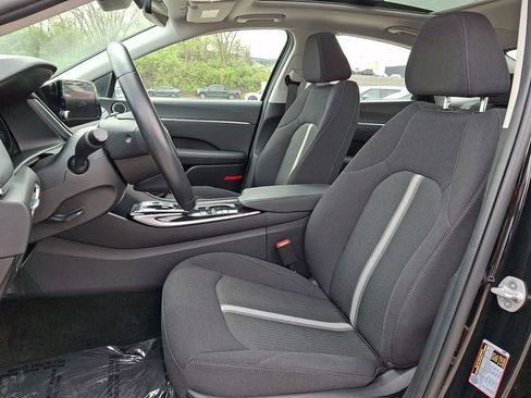 Used 2023 Hyundai Sonata SEL w/ Convenience Package FWD image 13