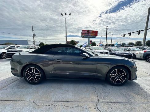 Used 2019 Ford Mustang Premium RWD image 3