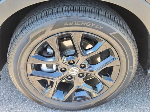 Certified 2024 Honda HR-V Sport image 12