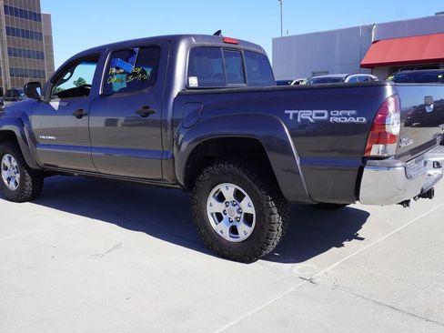 Used 2014 Toyota Tacoma PreRunner w/ TRD Off-Road Package RWD image 6