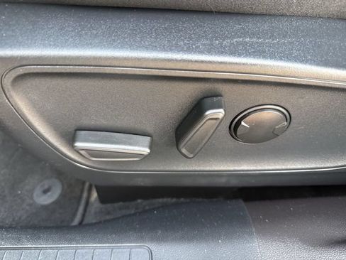 Used 2024 Ford Escape Active AWD/4WD image 12