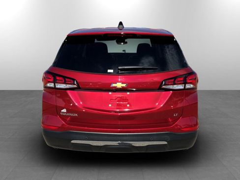 Used 2024 Chevrolet Equinox LT w/ LPO, Floor Liner Package FWD image 8