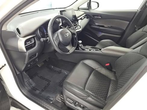Used 2020 Toyota C-HR Limited FWD image 13