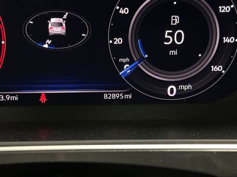 Used 2022 Volkswagen Tiguan SEL R-Line image 19