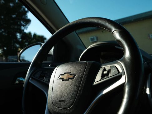 Used 2018 Chevrolet Sonic Premier w/ Driver Confidence Package image 34