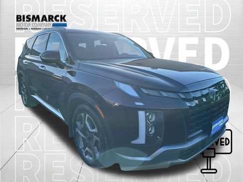 Used 2023 Hyundai Palisade Limited AWD/4WD image 3