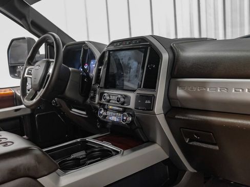 Used 2022 Ford F250 King Ranch w/ King Ranch Ultimate Package AWD/4WD image 12