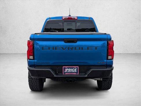 Used 2024 Chevrolet Colorado ZR2 w/ Technology Package AWD/4WD image 7