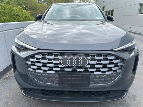 Certified 2025 Audi Q5 Premium w/ Convenience Package AWD/4WD image 2