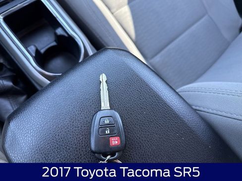 Used 2017 Toyota Tacoma SR5 w/ Tow Package AWD/4WD image 27
