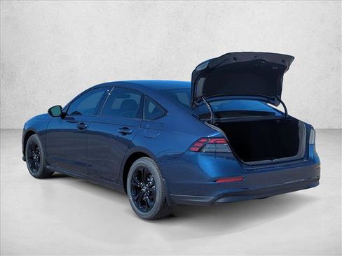 New 2025 Honda Accord SE image 9