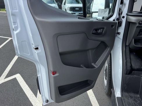 New 2025 Ford Transit 350 Low Roof RWD image 8