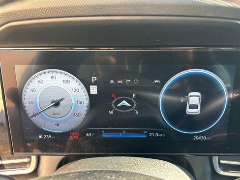 Used 2025 Hyundai Elantra SEL image 40