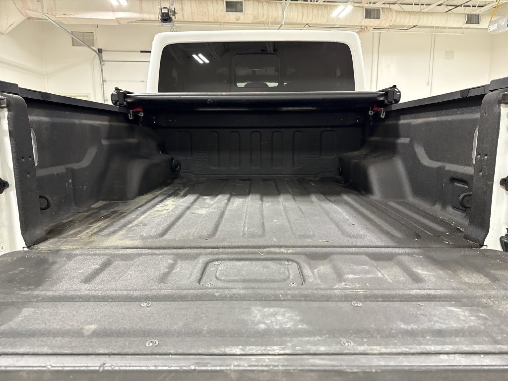 Used 2021 Jeep Gladiator Overland AWD/4WD image 24