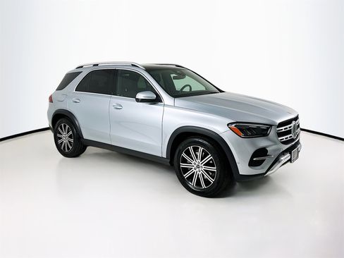 Used 2025 Mercedes-Benz GLE 350 4MATIC image 1